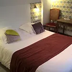 Hotel De Paris 2*