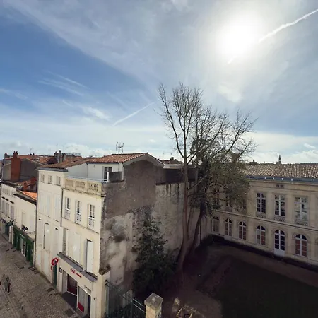 De Paris Hotell 2*