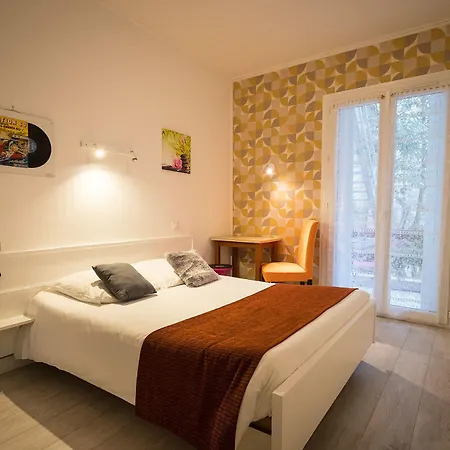 De Paris 2* La Rochelle (Charente-Maritime)