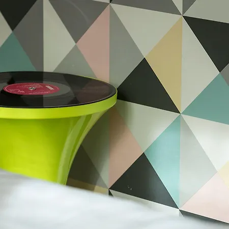 Hotell De Paris 2*