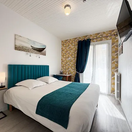 Hotell De Paris 2*