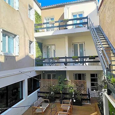 Hotel De Paris 2*
