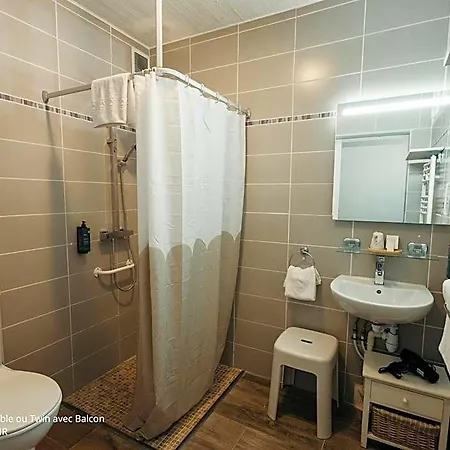 Hotel De Paris 2*