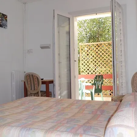 De Paris Hotel