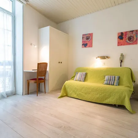 De Paris Hotel